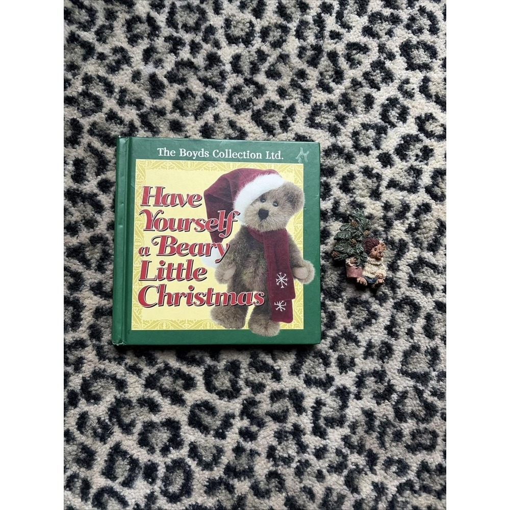 Boyds Collection HAVE YOURSELF A BEARY LITTLE CHRISTMAS Book & Lapel Pin Pinback